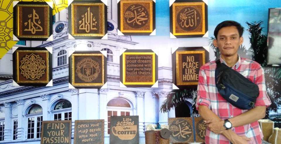 Pengrajin Limbah Rumah Tangga Dari Medan Ikuti Pariaman City Expo