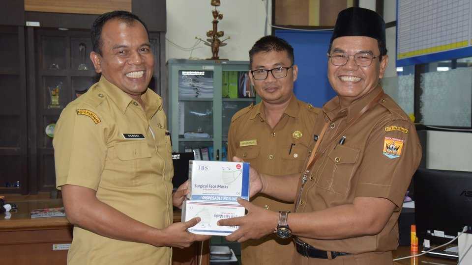 Tim Peliput MC Kominfo , Dapat Bantuan Masker Dari Dinas Kesehatan Kota Pariaman
