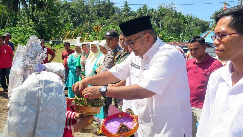 Tim Penilai Kota Pariaman Kunjungi Kader Posyandu Nangka II Cubadak Mentawai